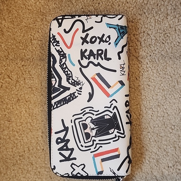 Karl Lagerfeld wallet - Picture 3 of 3